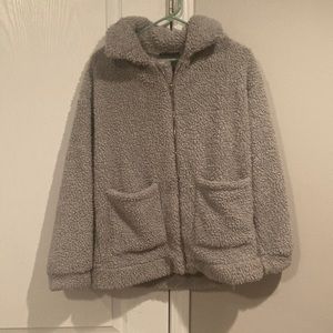 This jacket is fairly new. It’s only been worn a couple times.